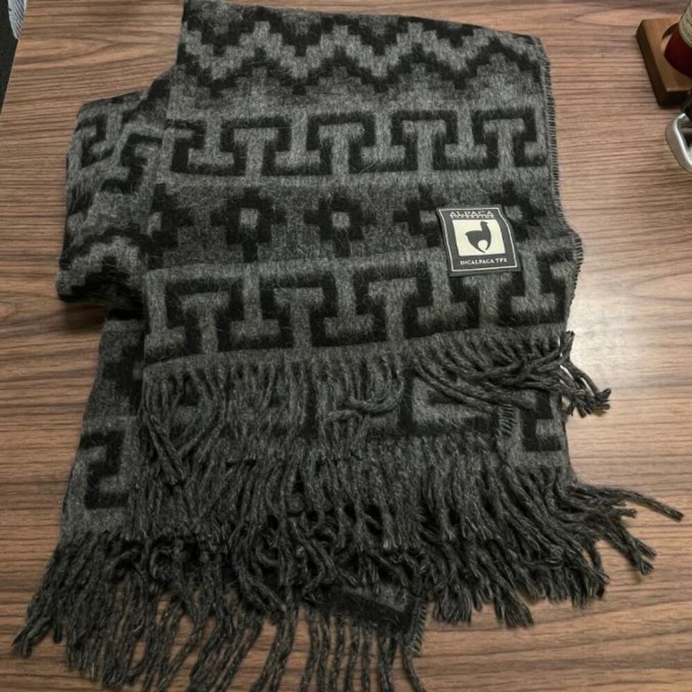 Incalpaca TPX Alpaca Wool Blanket/Throw - Black & Gray Aztec Geometric - NEW
